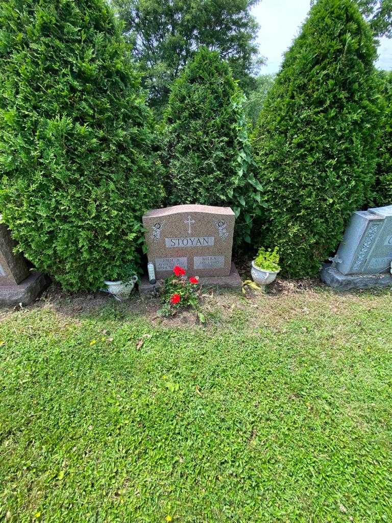 Paul A. Stoyan's grave. Photo 1