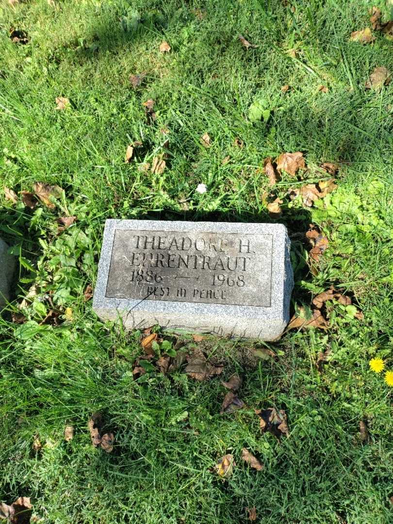 Theodore H. Ehrentraut's grave. Photo 2