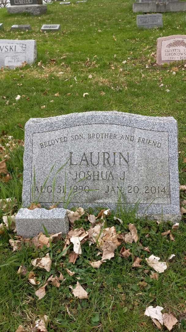 Joshua J. Laurin's grave. Photo 3
