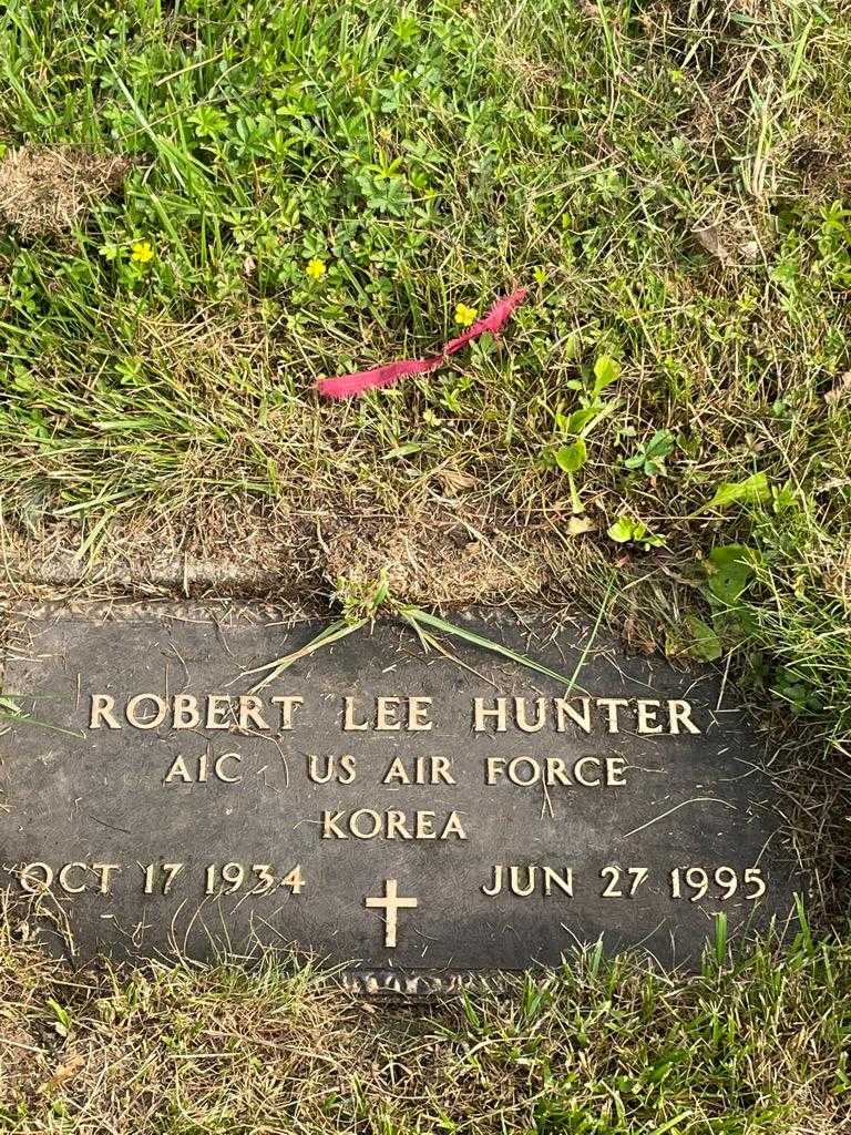 Robert Lee Hunter's grave. Photo 3