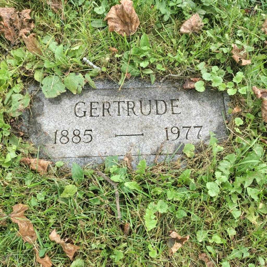 Gertude Skinner's grave. Photo 2