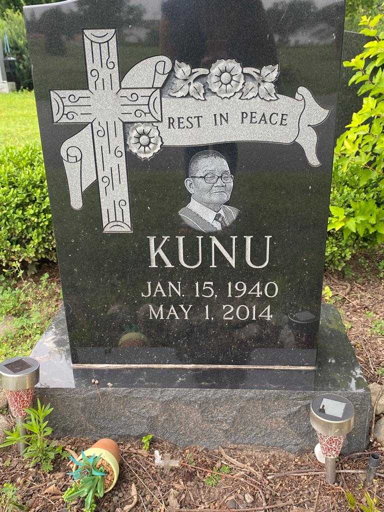 Ku Nu's grave. Photo 3