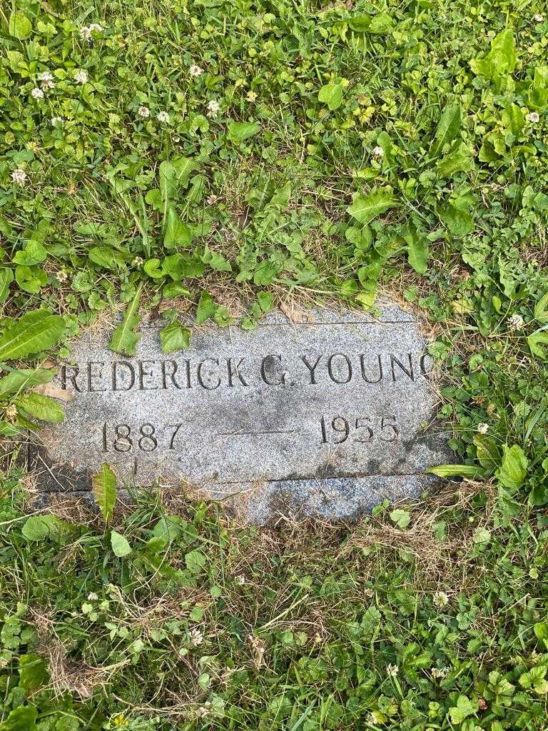 Frederick G. Young's grave. Photo 3
