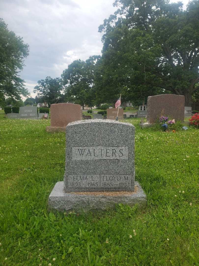 Elma L. Walters's grave. Photo 2