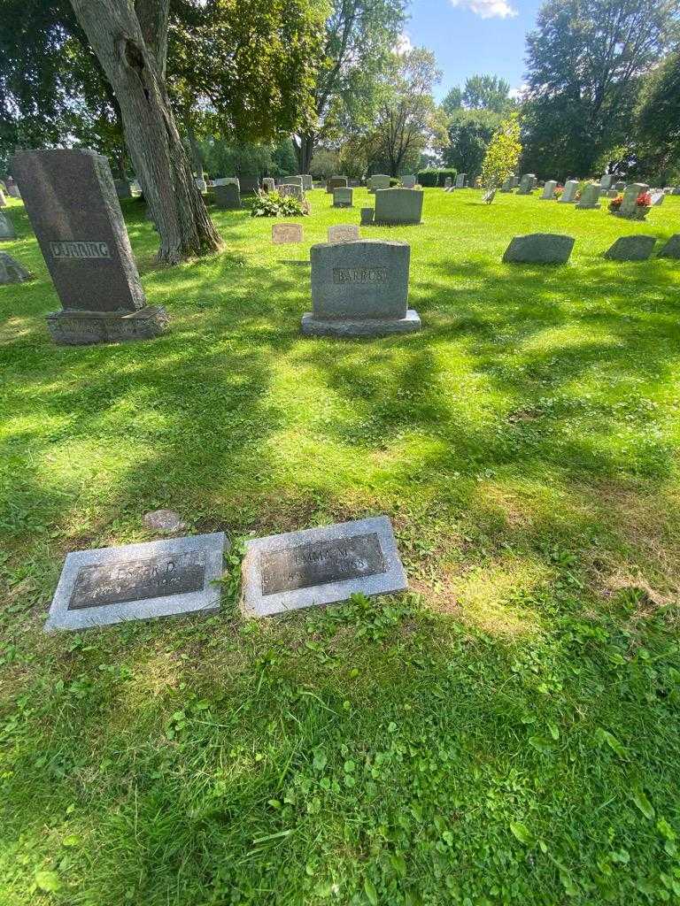 Emma M. Barrus's grave. Photo 1