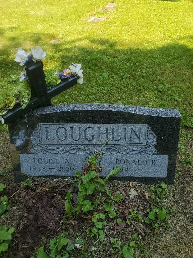 Louise Ann Loughlin's grave. Photo 3