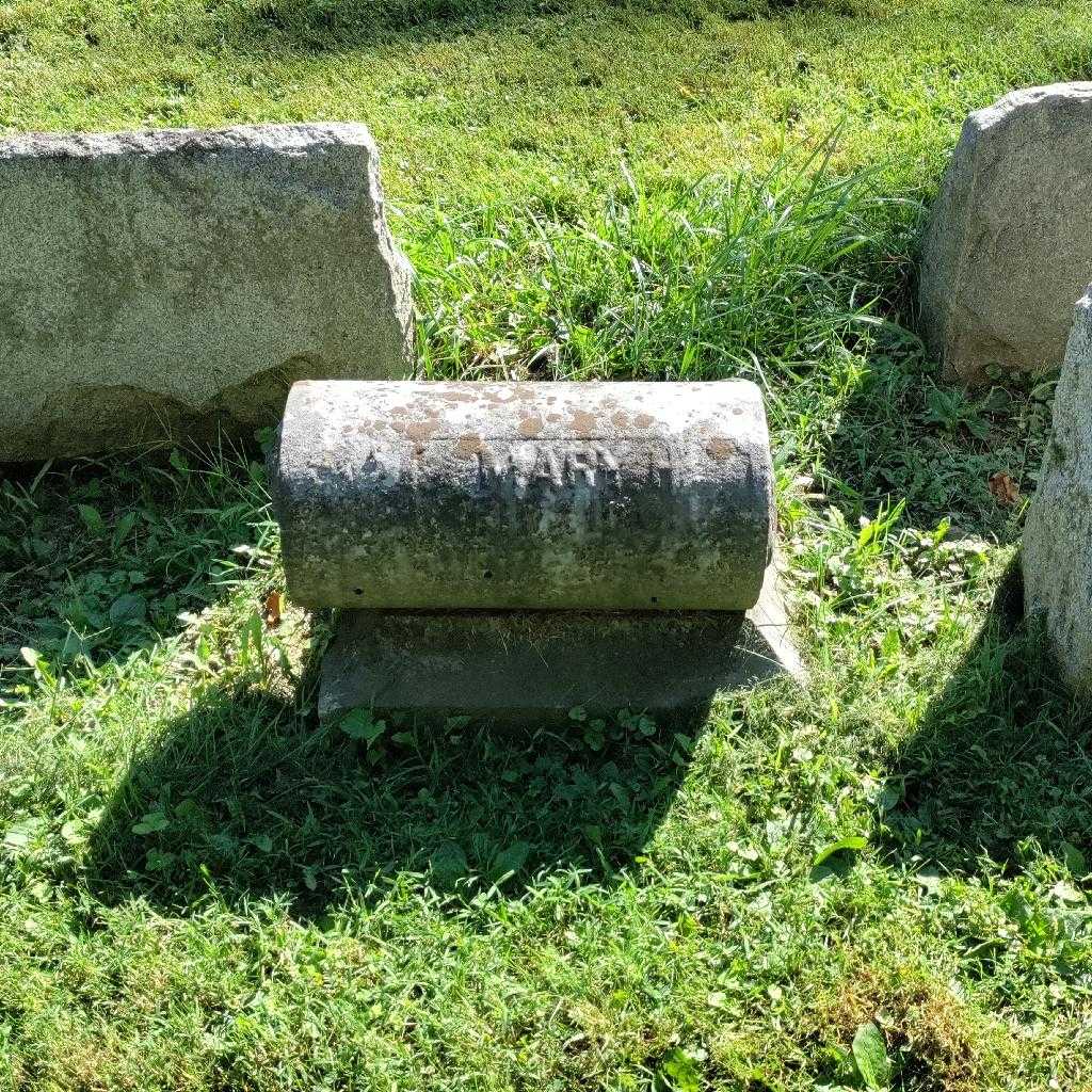 Mary H. Giddings's grave. Photo 2