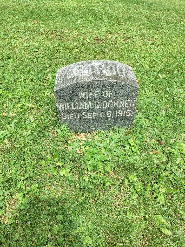 Gertrude Dorner's grave. Photo 2