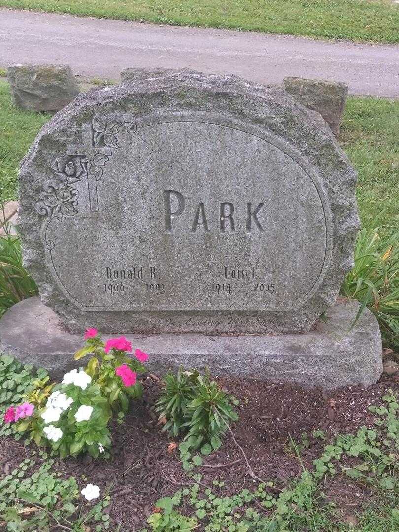 Donald R. Park's grave. Photo 5