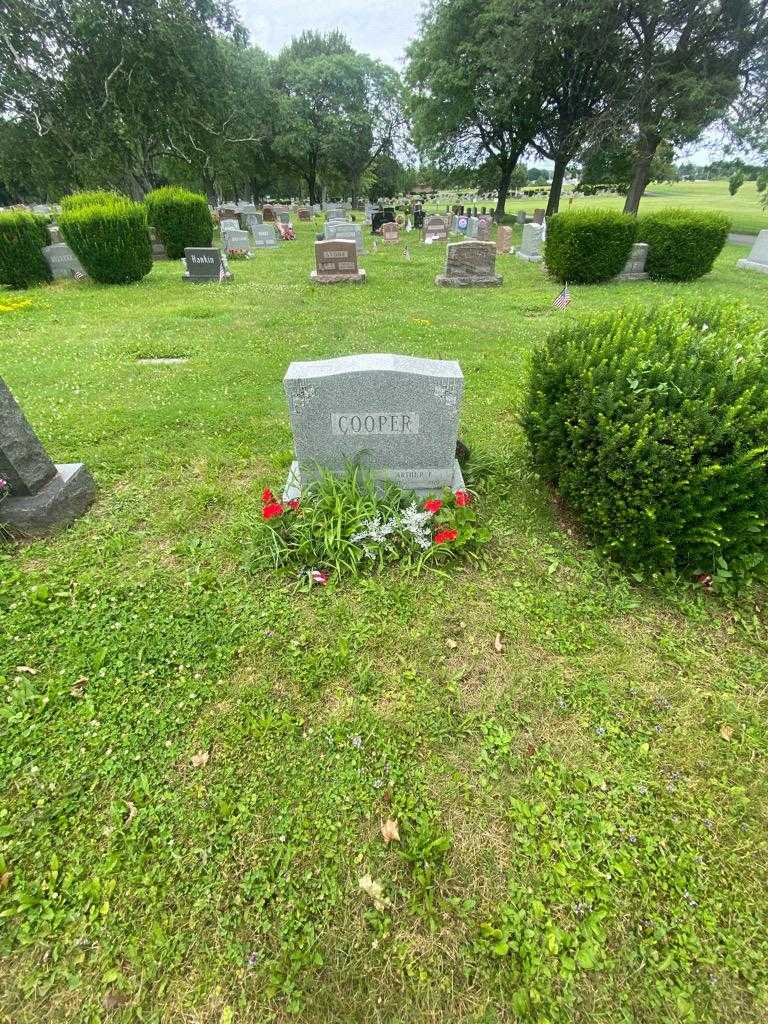 Arthur F. Cooper's grave. Photo 1