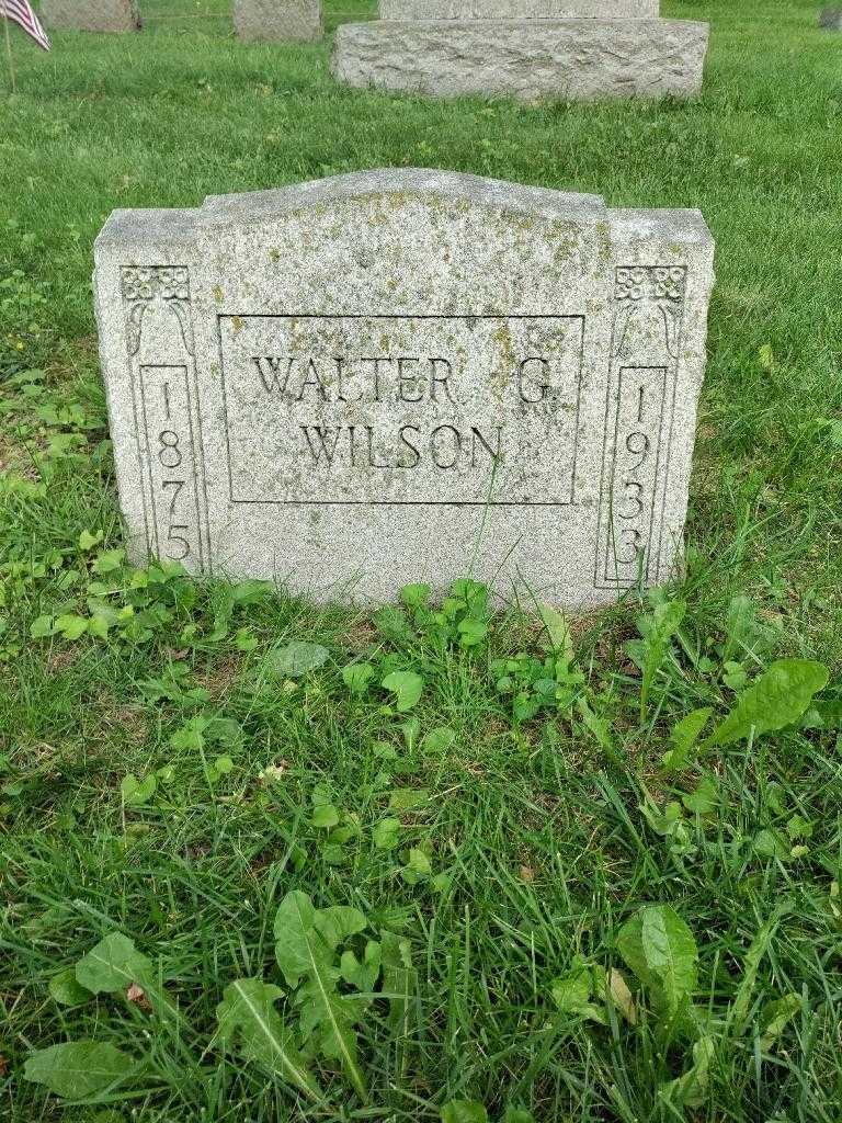 Walter G. Wilson's grave. Photo 2