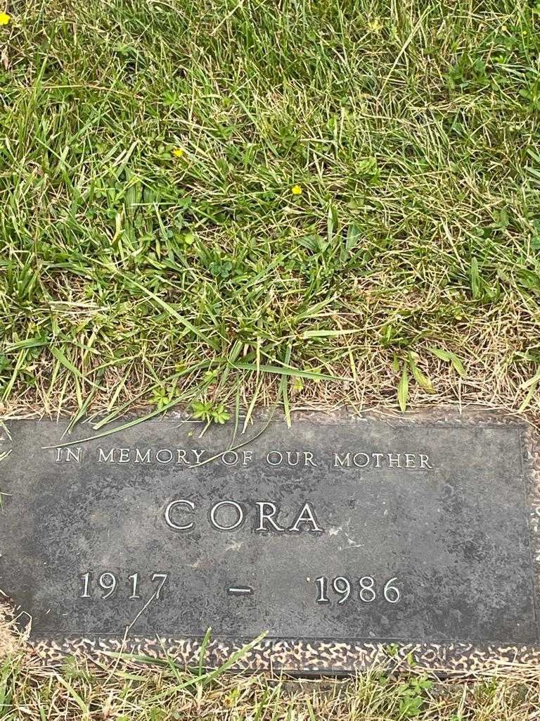Cora Williams's grave. Photo 3