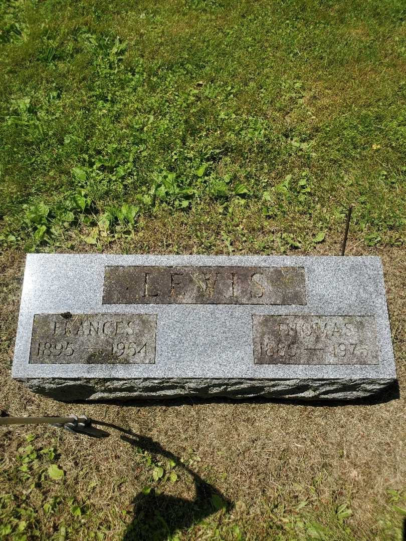 Thomas J. Lewis's grave. Photo 3