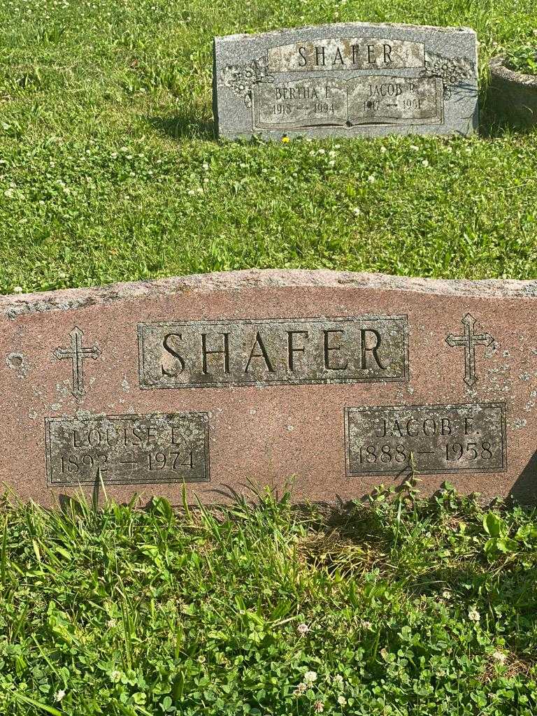 Jacob F. Shafer's grave. Photo 1