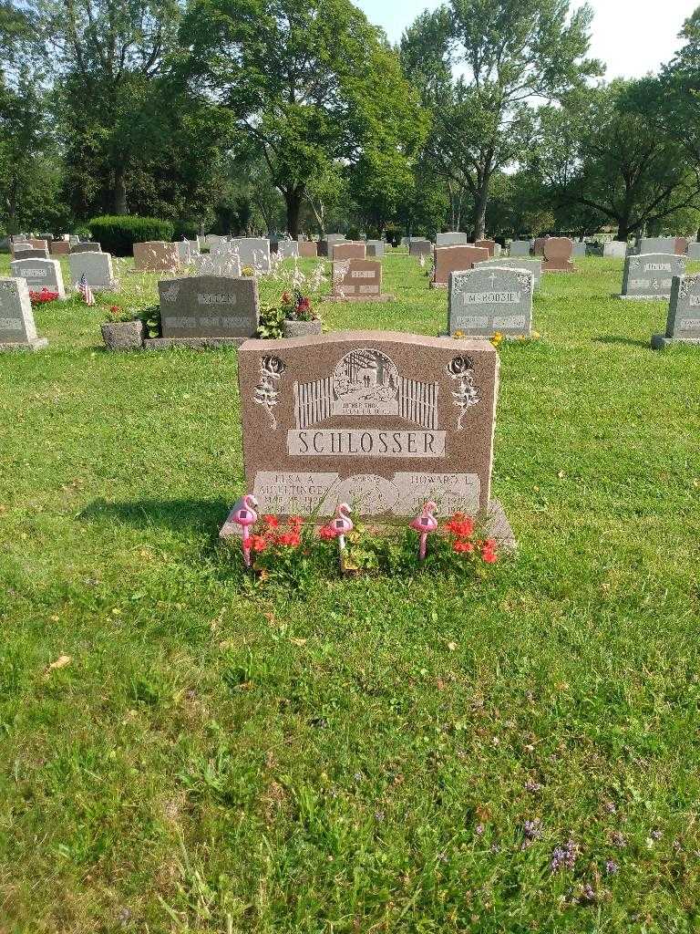 Elsa A. Schlosser Aigeltinger's grave. Photo 1