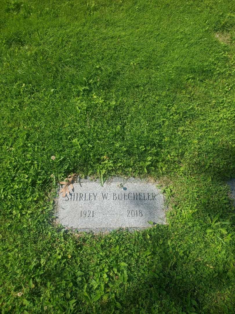 Shirley W. Buecheler's grave. Photo 3