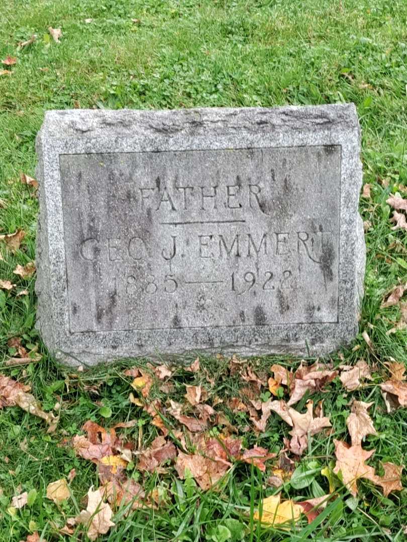 George J. Emmert's grave. Photo 3