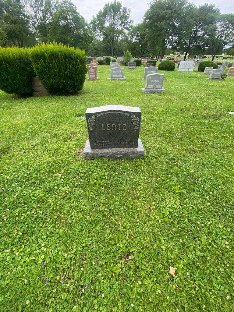 Muriel R. Lentz's grave. Photo 1