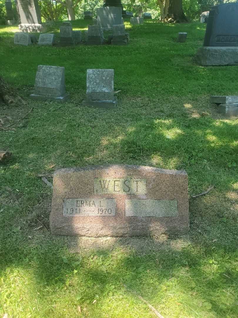 Erma L. West's grave. Photo 2