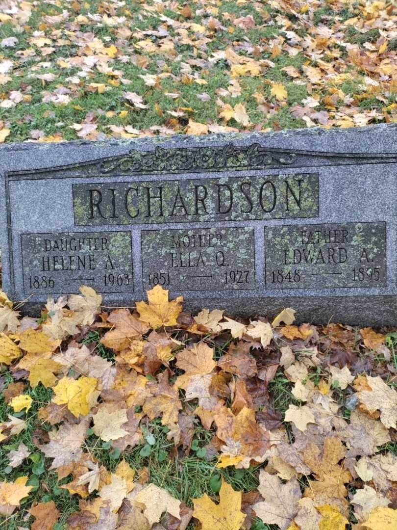 Ella Q. Richardson's grave. Photo 3