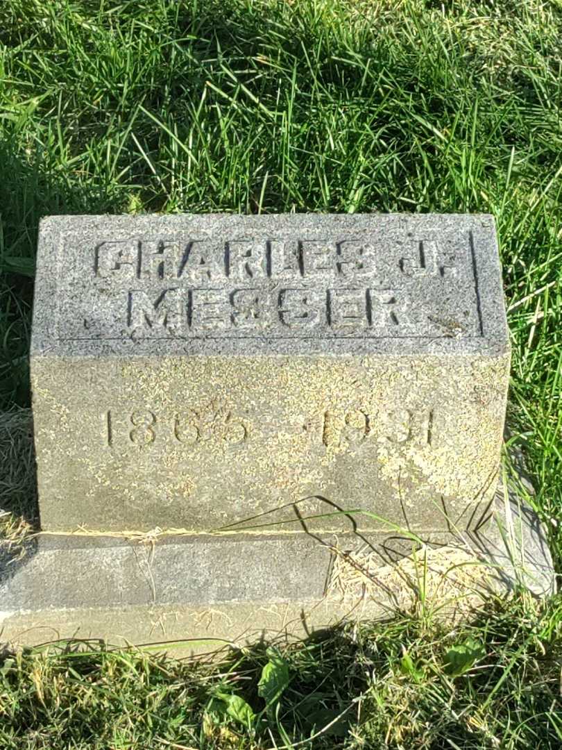 Charles J. Messer's grave. Photo 3