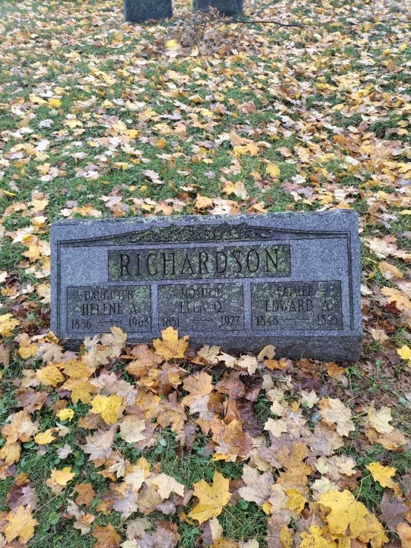 Ella Q. Richardson's grave. Photo 2