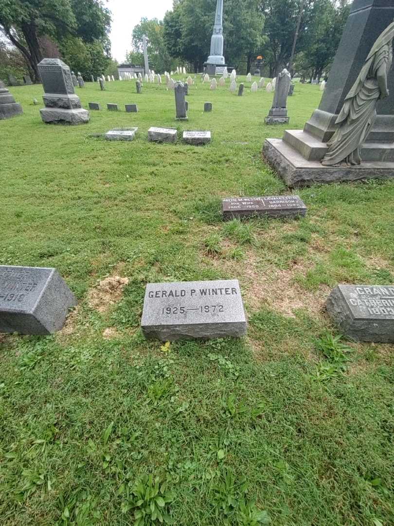 Gerald P. Winter's grave. Photo 2