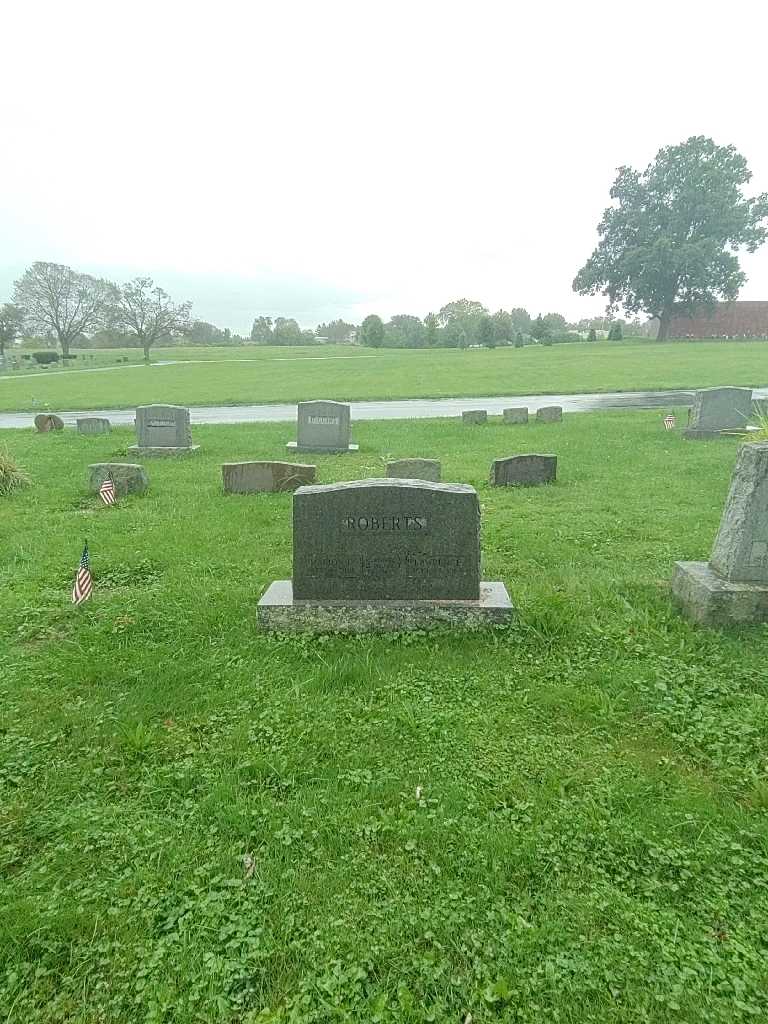 Lawrence Roberts's grave. Photo 3