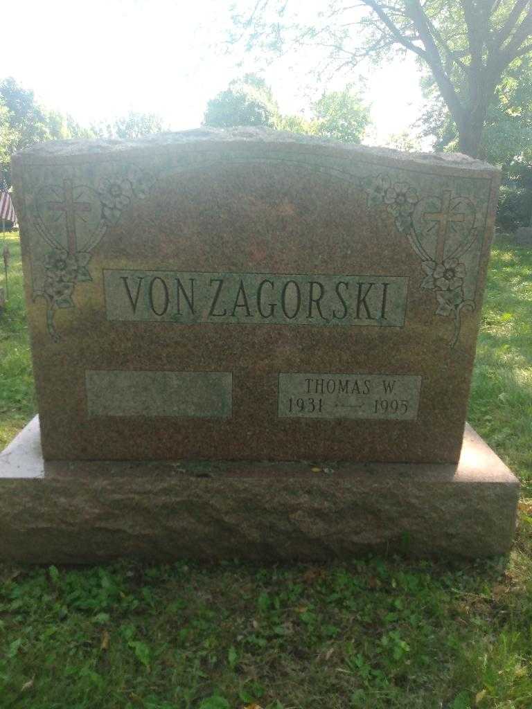 Thomas W. Vonzagorski's grave. Photo 2