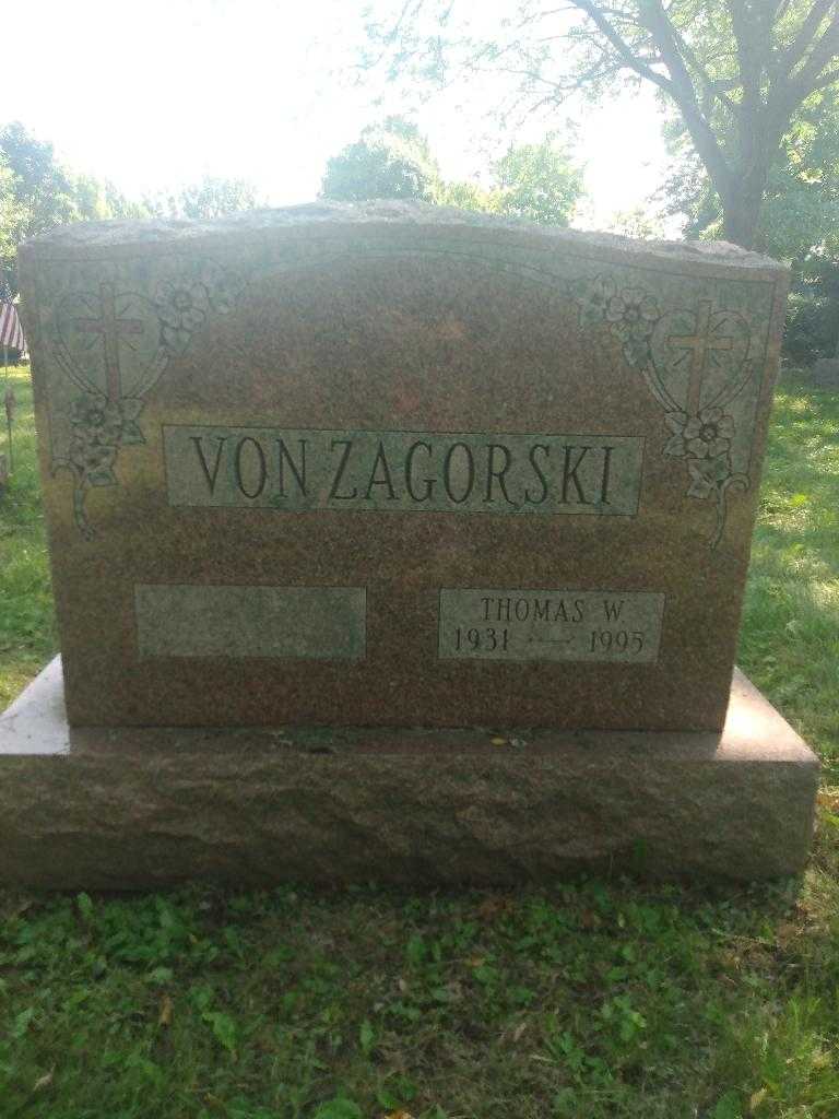 Thomas W. Vonzagorski's grave. Photo 3