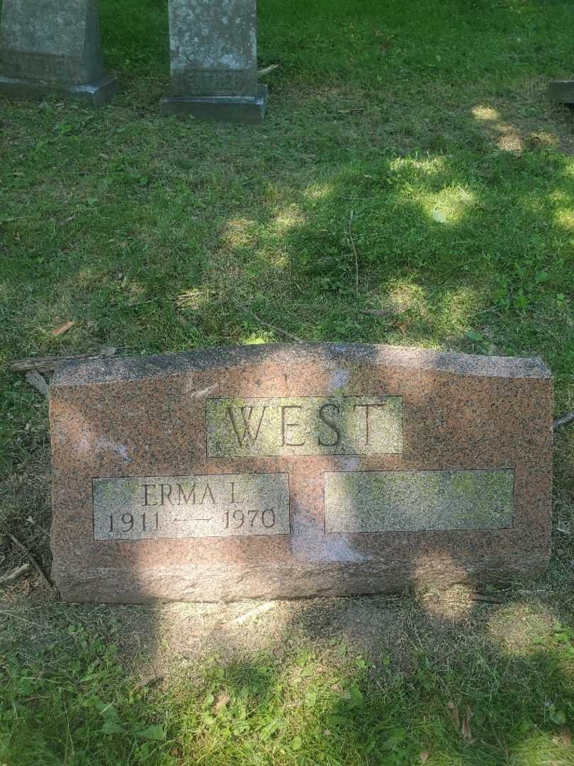 Erma L. West's grave. Photo 3