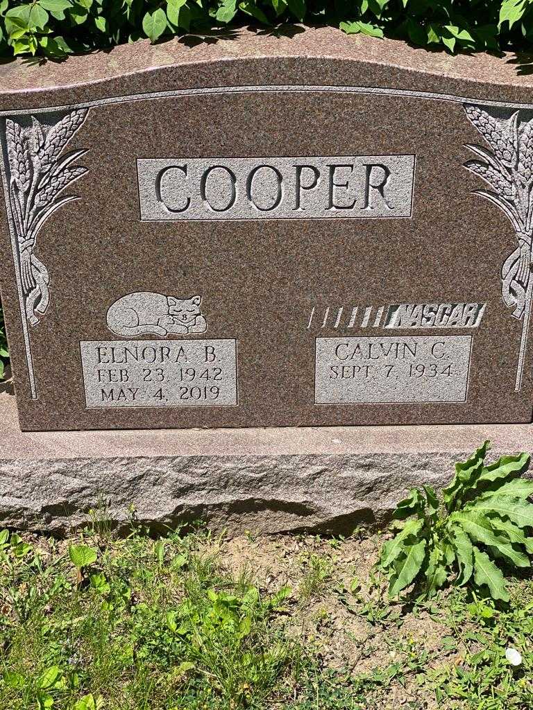 Elnora B. Cooper's grave. Photo 3
