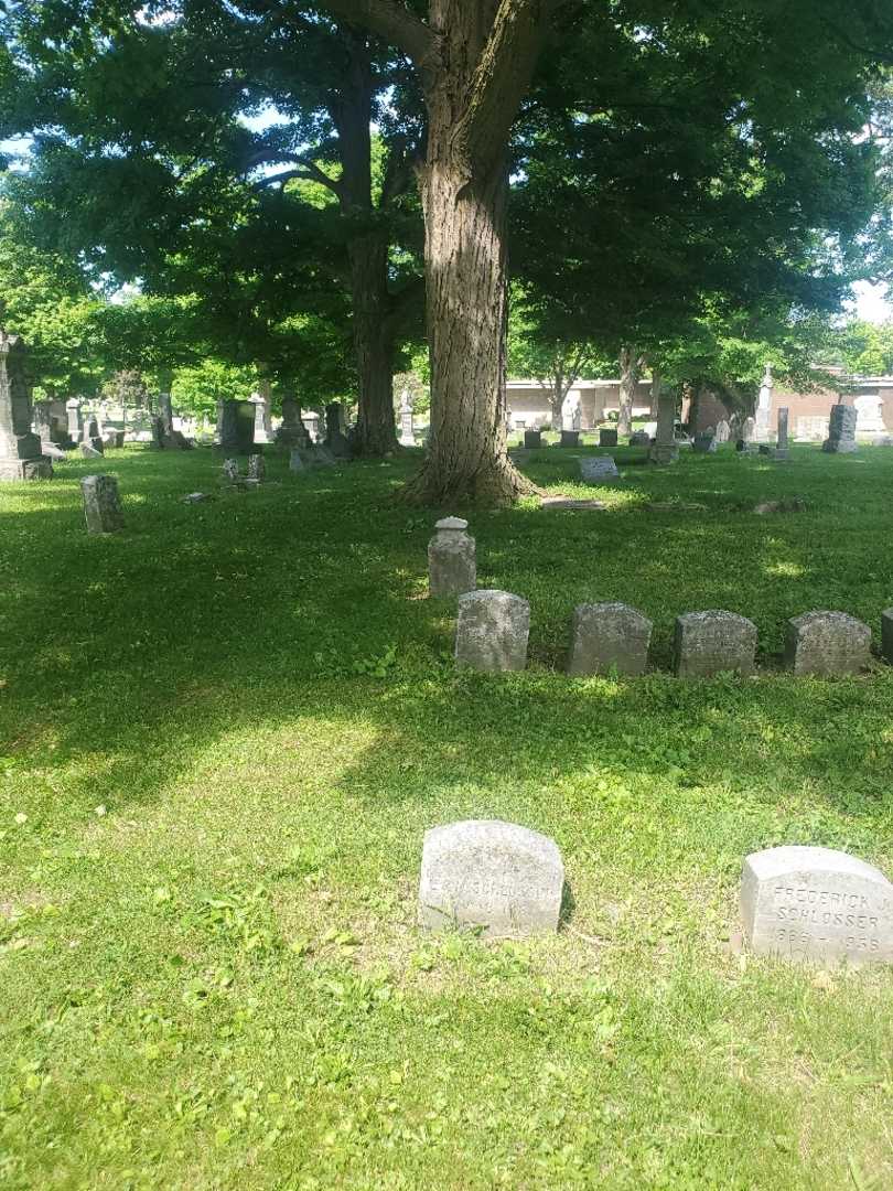 Phillip Schlosser's grave. Photo 2
