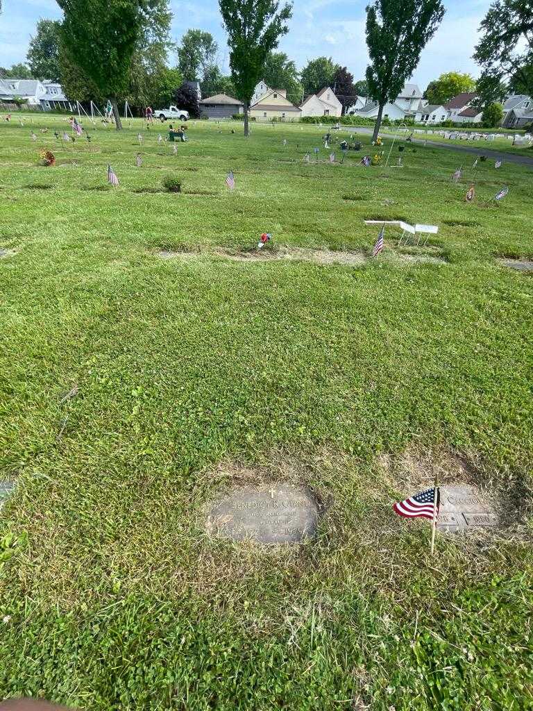 Benedict R. Gianni's grave. Photo 1