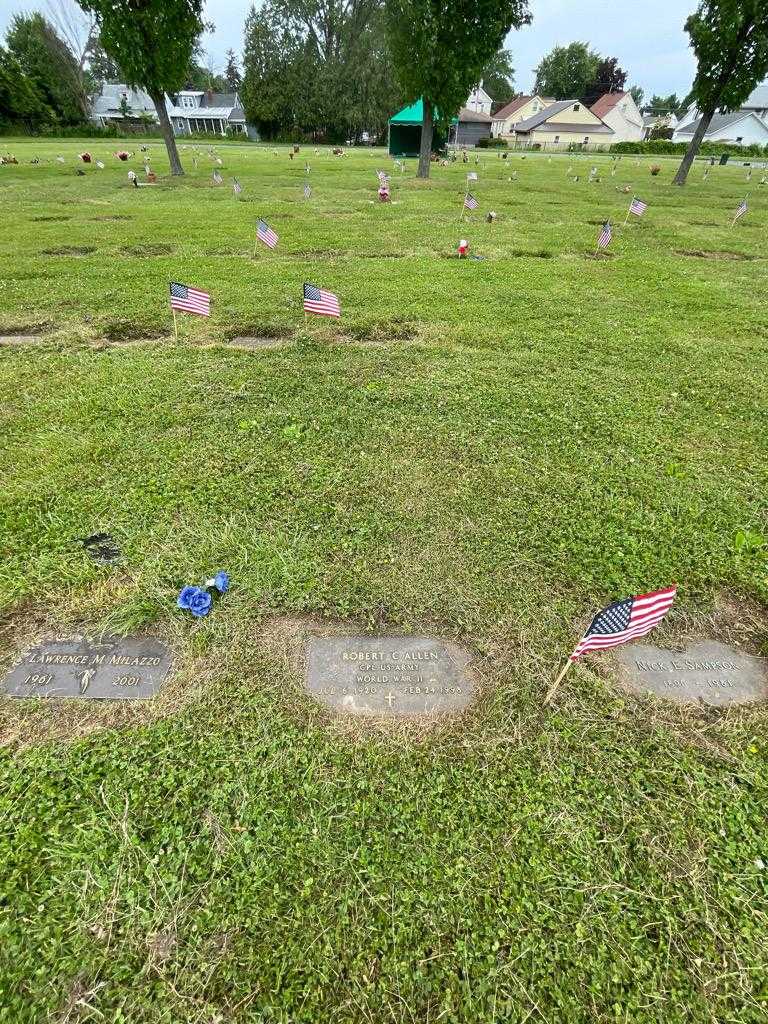 Robert C. Allen's grave. Photo 1