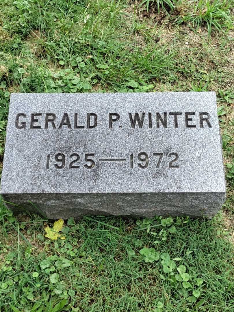 Gerald P. Winter's grave. Photo 3