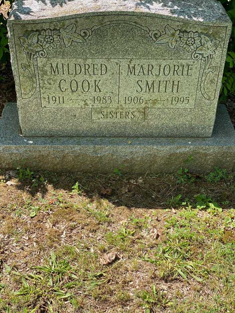 Marjorie Smith's grave. Photo 3