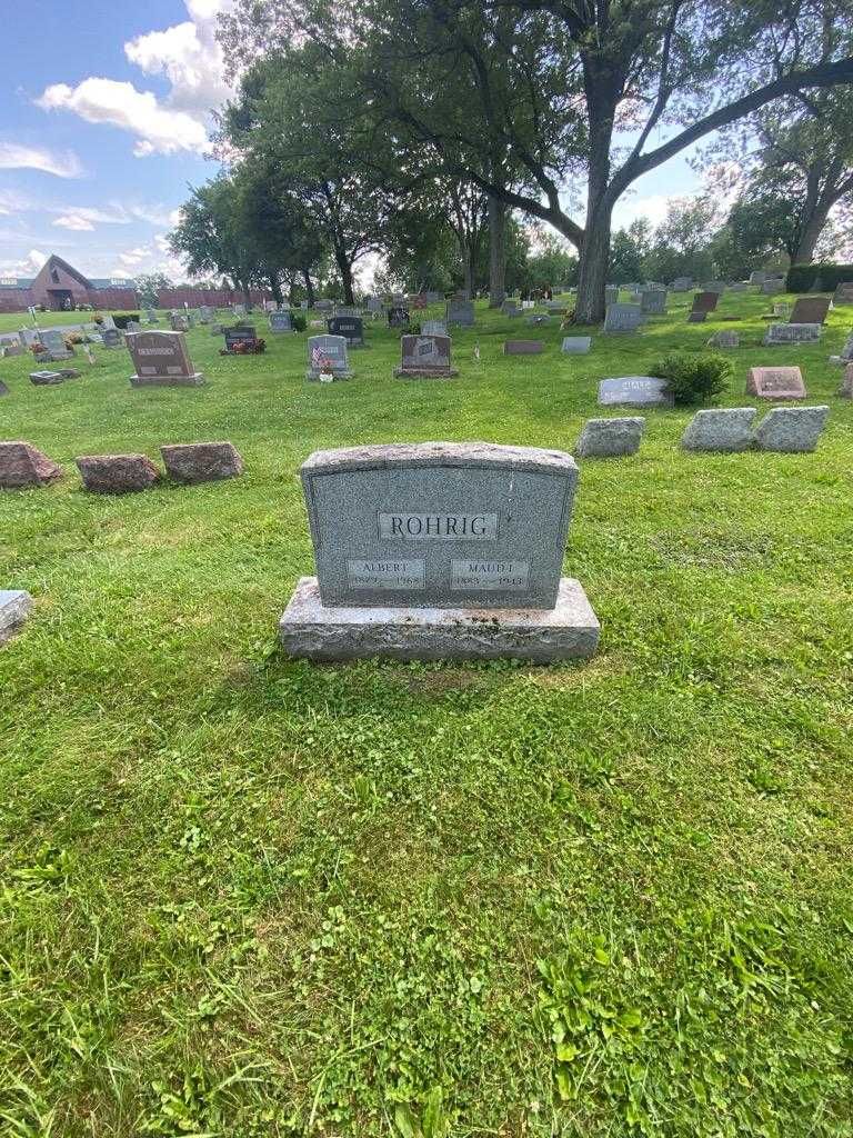 Albert Rohrig's grave. Photo 1