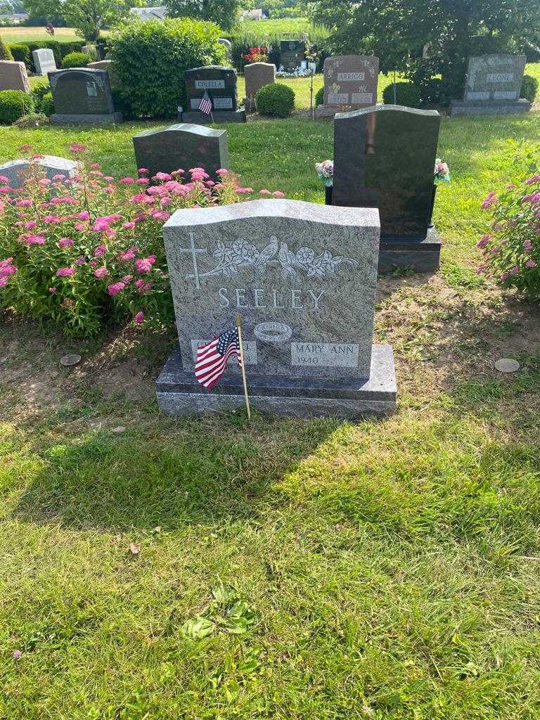 George J. Seeley's grave. Photo 2