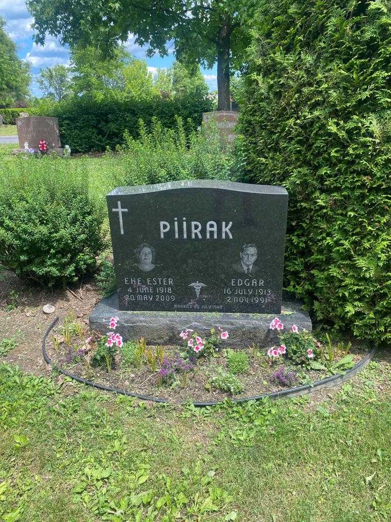 Edgar Piirak's grave. Photo 2