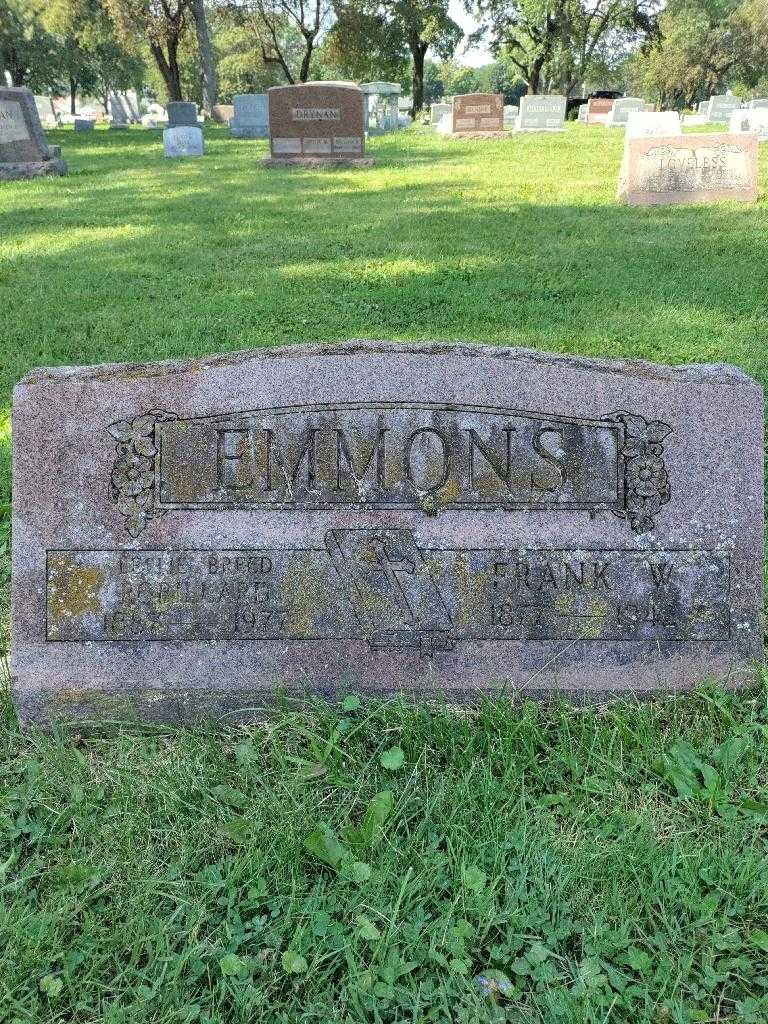 Leslie Breed Robillard's grave. Photo 3