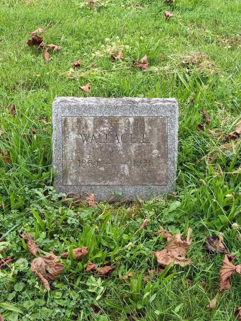 Wallace E. Carson's grave. Photo 2