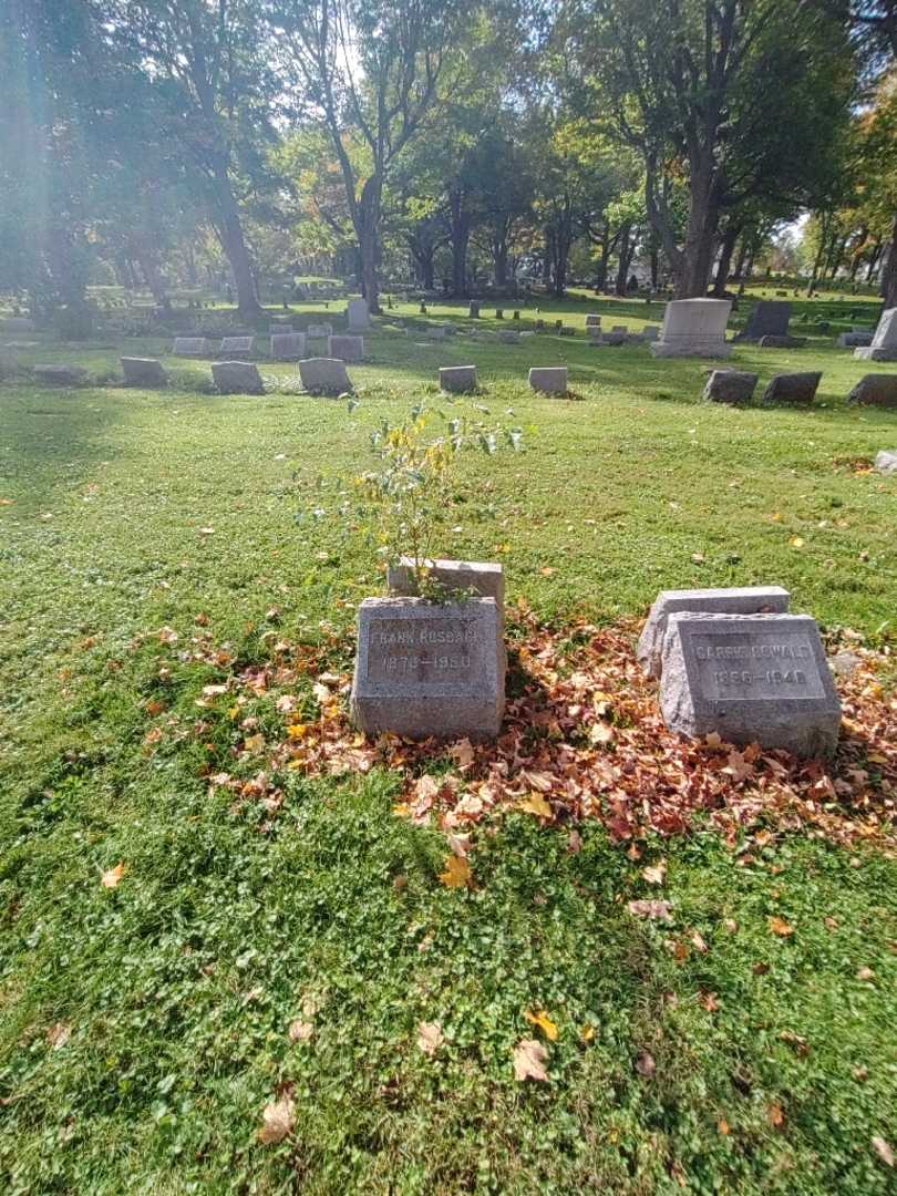 Frank Rosbach's grave. Photo 1