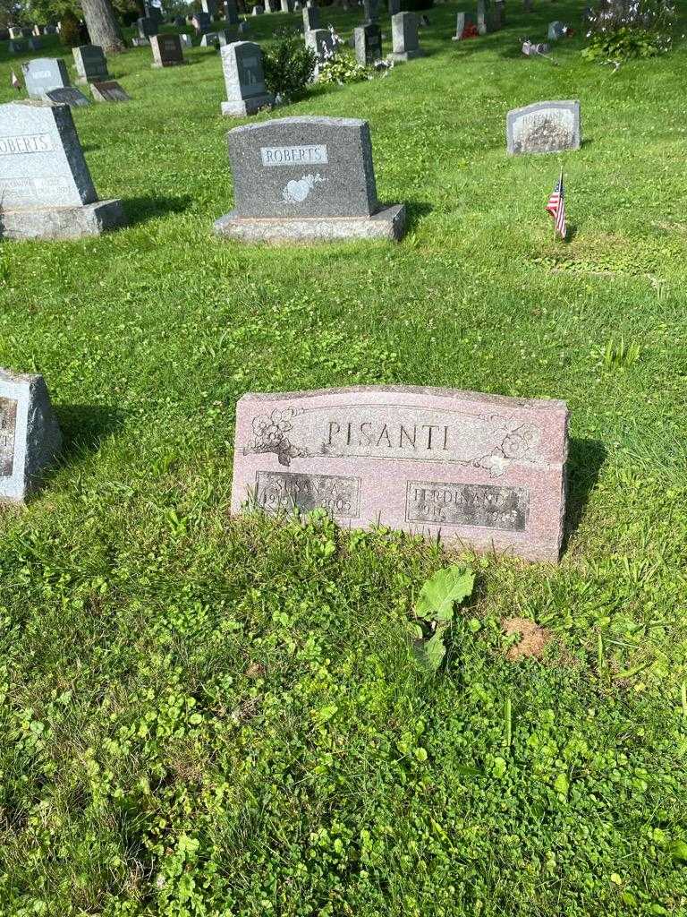 Susan A. Pisanti's grave. Photo 2