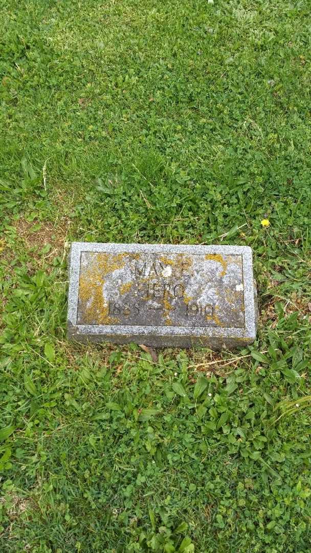 May E. Fiero Gyatt's grave. Photo 2