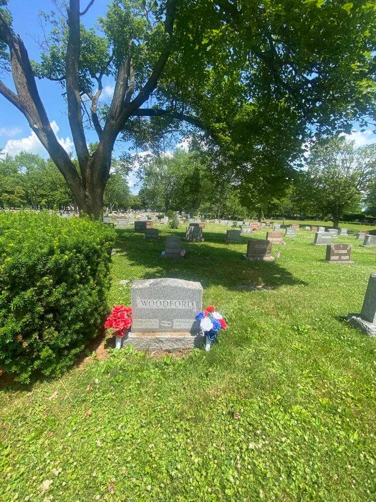 Dorothy A. Woodford's grave. Photo 1