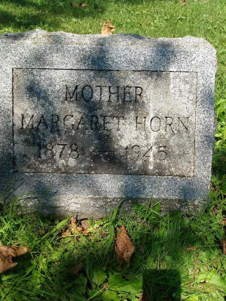 Margaret Horn's grave. Photo 3