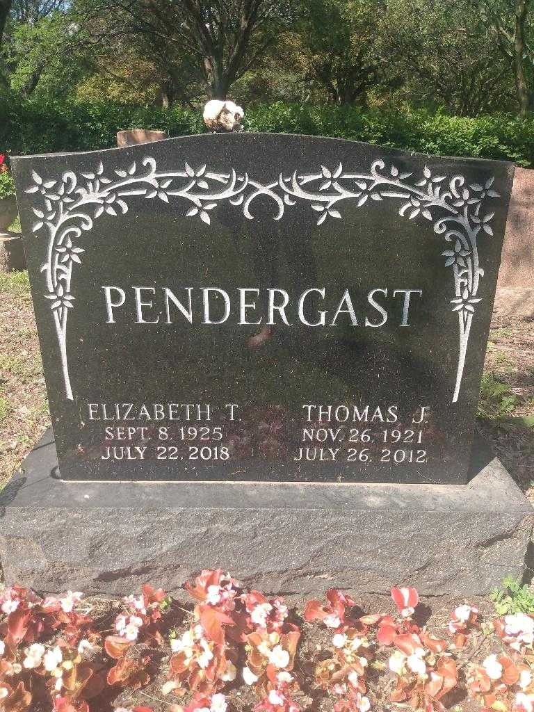 Elizabeth T. Pendergast's grave. Photo 2