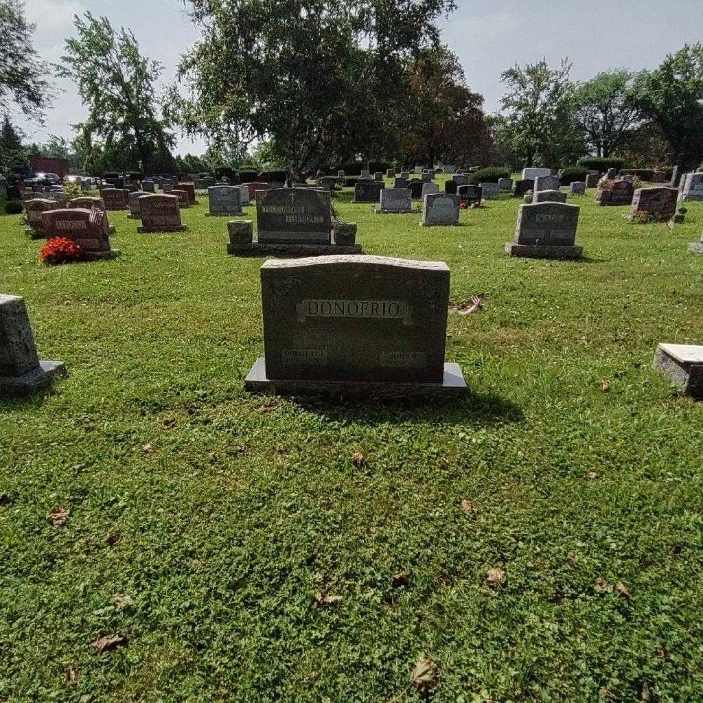 Dorothy I. Donofrio's grave. Photo 2