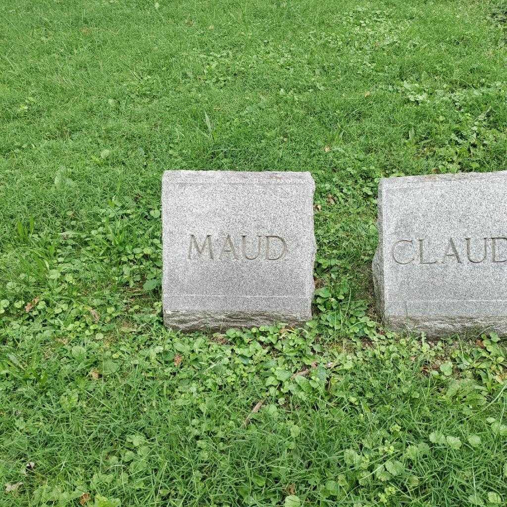 Maud M. Bauer's grave. Photo 2